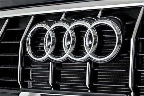 2025 Audi Q3 45 S line Premium