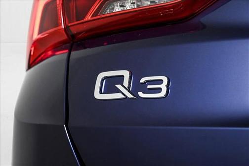 2025 Audi Q3 45 S line Premium