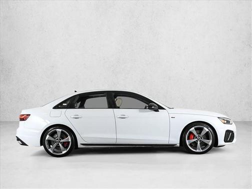 2022 Audi A4 45 S line Premium Plus