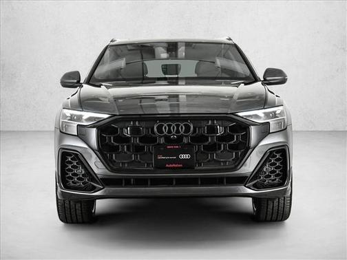 2025 Audi Q8 Premium Plus