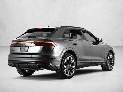 2025 Audi Q8 Premium Plus