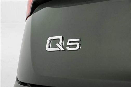 2025 Audi Q5 45 S line quattro Premium