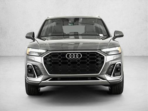 Chronos Gray Metallic 2023 Audi Q5 45 S line Prestige