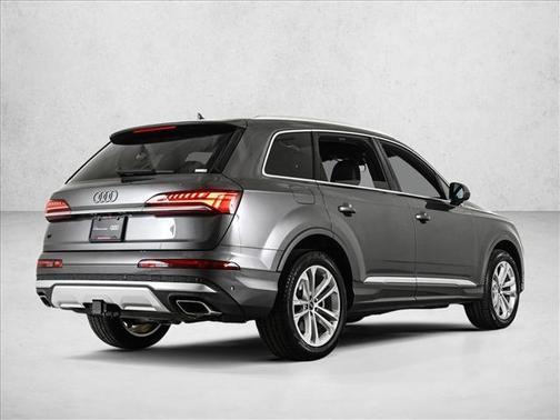 2025 Audi Q7 55 Premium Plus