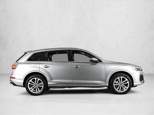 Satellite Silver Metallic 2025 Audi Q7 55 Premium Plus