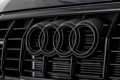 2025 Audi Q3 45 S line Premium