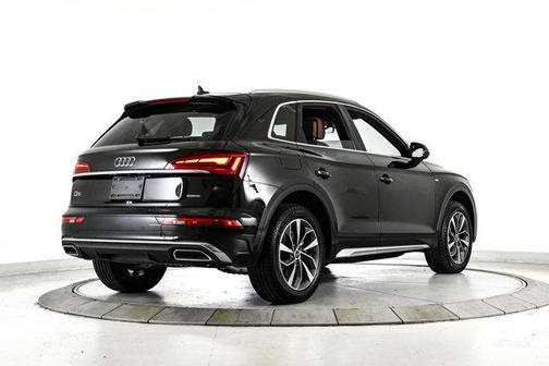 2023 Audi Q5 45 S line Premium Plus