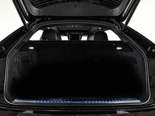 2026 Audi Q8 Premium Plus