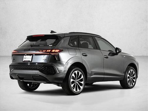 Daytona Gray Pearl 2026 Audi Q3 S line