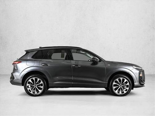 Daytona Gray Pearl 2026 Audi Q3 S line