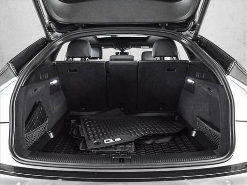 Daytona Gray Pearl Effect 2024 Audi Q5 45 S line quattro Premium