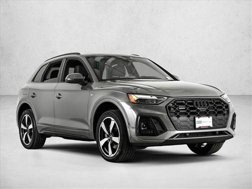 Chronos Gray Metallic 2023 Audi Q5 45 S line Premium Plus