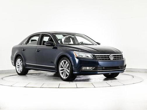 Tourmaline Blue Metallic 2018 Volkswagen Passat 2.0T SEL Premium