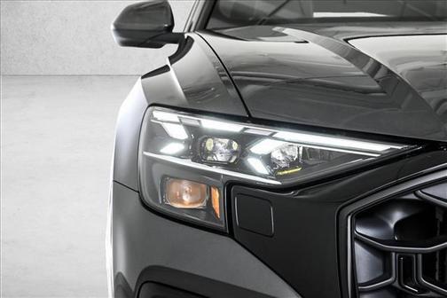 2025 Audi Q8 Prestige