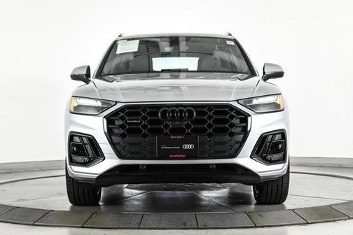 2025 Audi Q5 45 S line quattro Premium