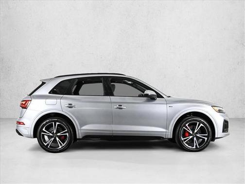 2025 Audi Q5 45 S line quattro Premium