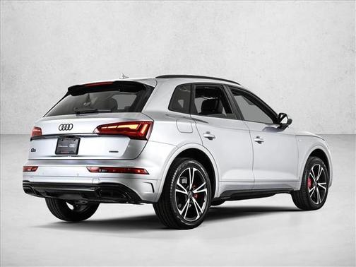 2025 Audi Q5 45 S line quattro Premium
