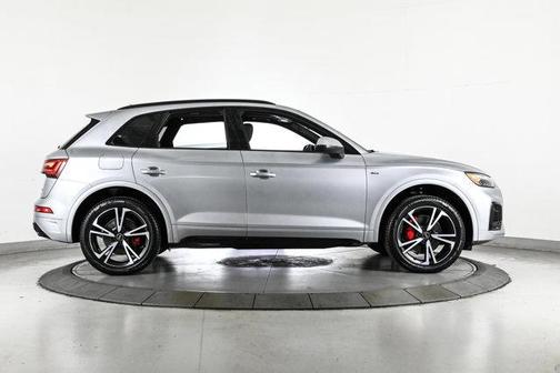 2025 Audi Q5 45 S line quattro Premium