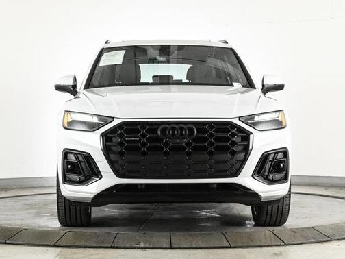 2024 Audi Q5 45 S line quattro Premium
