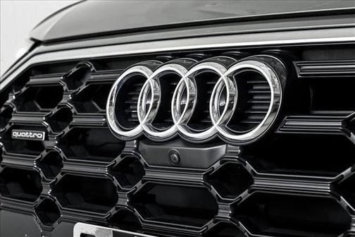 2025 Audi Q5 45 S line quattro Premium
