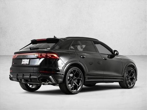 Mythos Black Metallic 2026 Audi RS Q8 performance