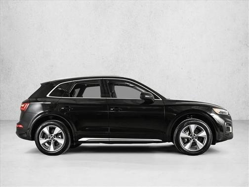 2023 Audi Q5 40 Premium
