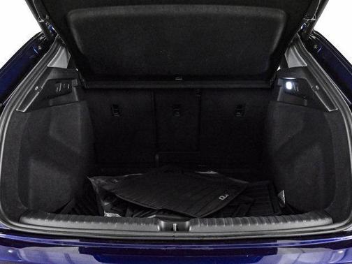 Navarra Blue Metallic 2023 Audi Q4 e-tron 50 Premium