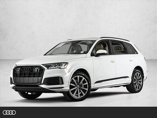 2023 Audi Q7 45 Premium Plus