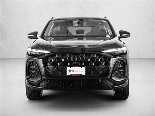 Mythos Black Metallic 2026 Audi Q5 PLUS