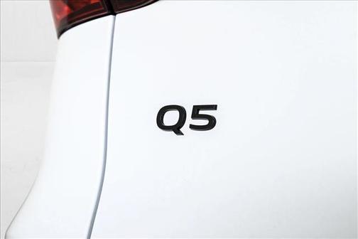 2025 Audi Q5 2.0T quattro Premium