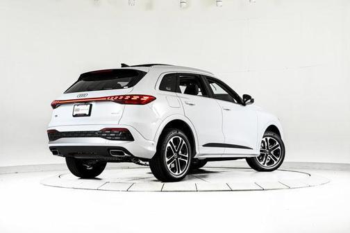 2025 Audi Q5 2.0T quattro Premium