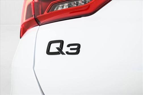 2025 Audi Q3 45 S line Premium