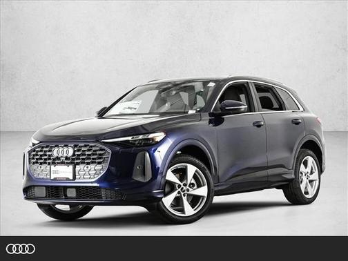 Navarra Blue Metallic 2026 Audi Q5 PLUS