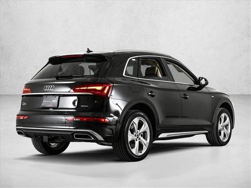 2023 Audi Q5 45 S line Prestige