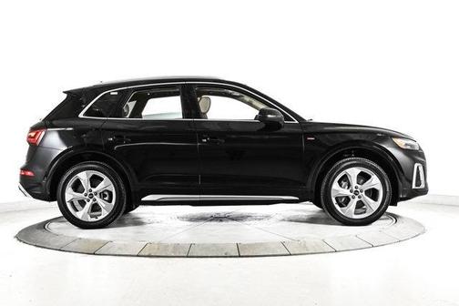 2023 Audi Q5 45 S line Prestige