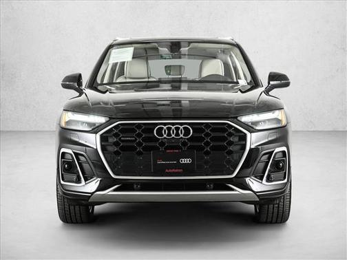 2023 Audi Q5 45 S line Prestige