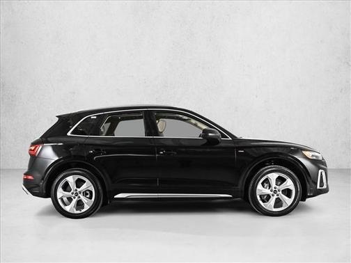 2023 Audi Q5 45 S line Prestige