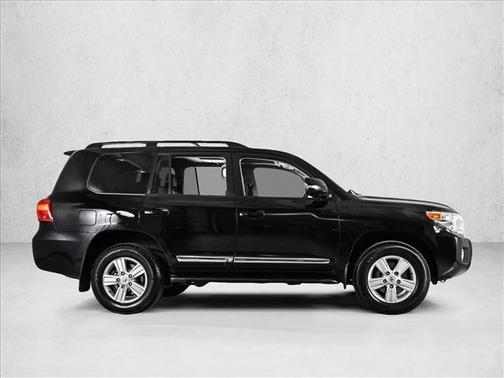 2015 Toyota Land Cruiser V8