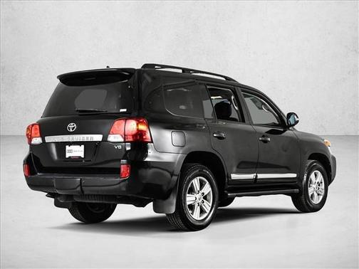 2015 Toyota Land Cruiser V8