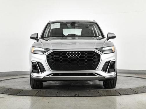 2023 Audi Q5 45 S line Premium Plus