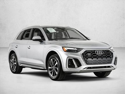2023 Audi Q5 45 S line Premium Plus