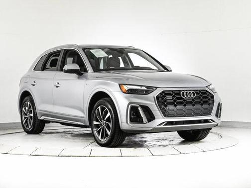 2023 Audi Q5 45 S line Premium Plus