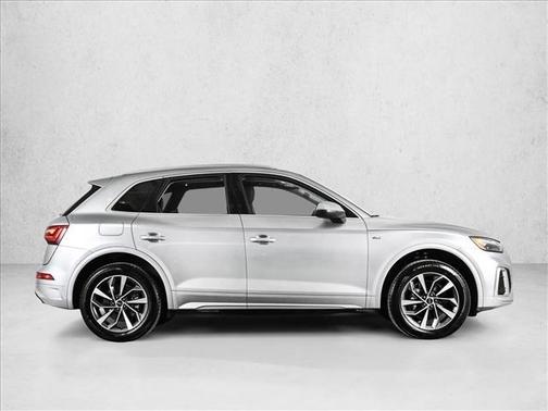 2023 Audi Q5 45 S line Premium Plus