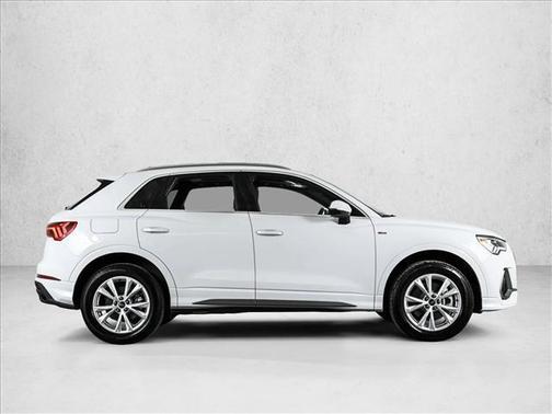 2025 Audi Q3 45 S line Premium