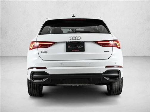 2025 Audi Q3 45 S line Premium