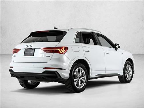 2025 Audi Q3 45 S line Premium