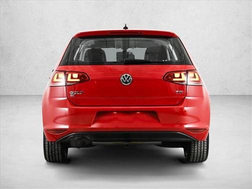 2016 Volkswagen Golf TSI SE 4-Door