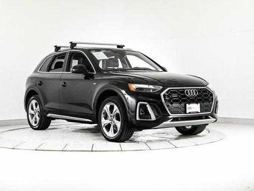 2023 Audi Q5 45 S line Premium Plus