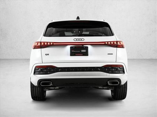 Glacier White Metallic 2025 Audi Q5 2.0T quattro Premium