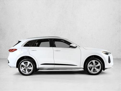 Glacier White Metallic 2025 Audi Q5 2.0T quattro Premium